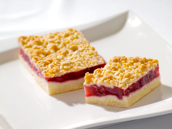 Kirschschnitte mit Schokobits und abgesponnen 1024x768